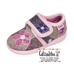 Zapatillas de estar en casa rosas para niña, de Zapy