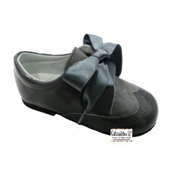 Zapatos tipo blucher para niña de Andanines en charol y ante gris